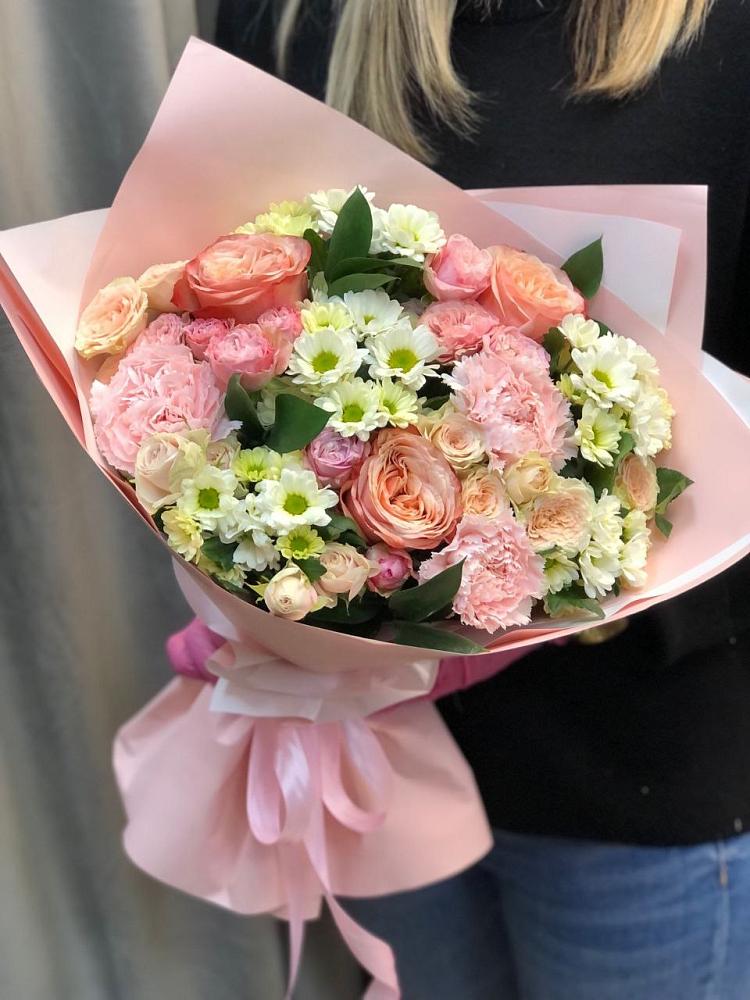 Букет нежные объятья в Щучье Букет цветов из: Гвоздики, Розы и Хризантемы в Щучье