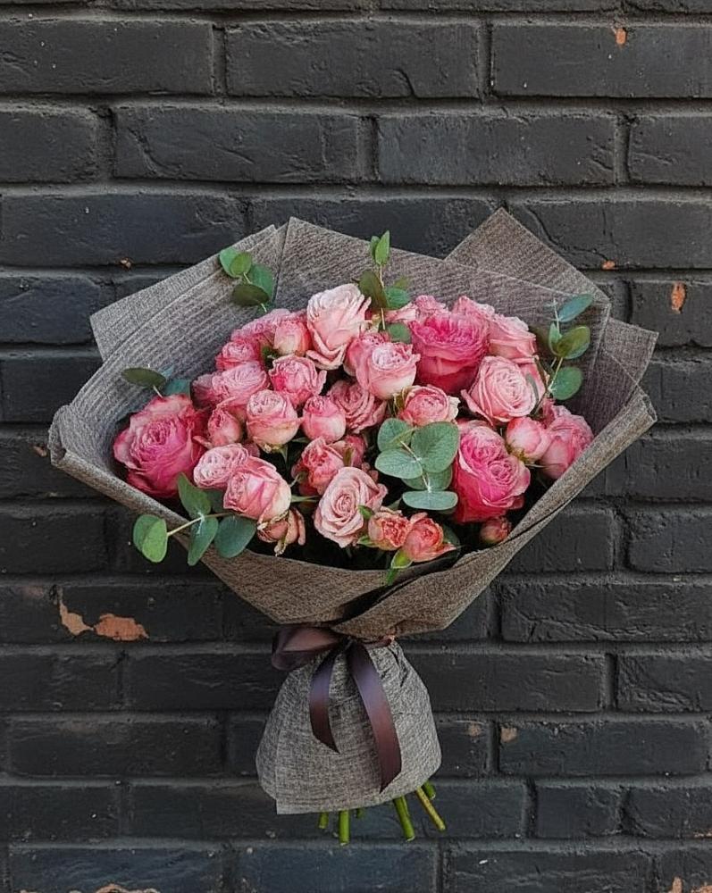 Букет розы в пальмах в Щучье Букет цветов из: Розы в Щучье