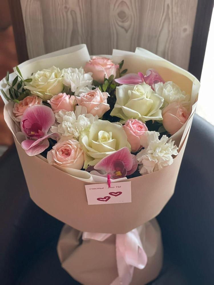 Букет ноктюрн в Щучье Букет цветов из: Орхидеи, Розы и Гвоздики в Щучье