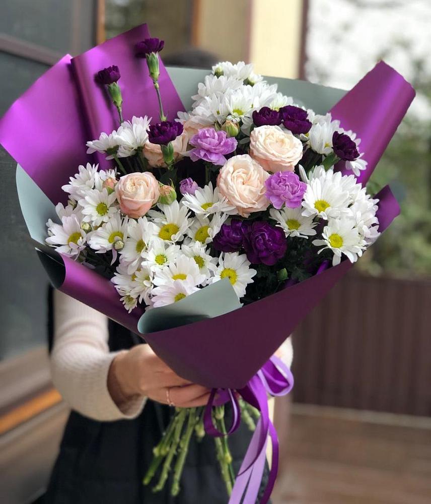 Букет фиолетовый сад в Щучье Букет цветов из: Хризантемы, Гвоздики и Розы в Щучье