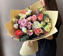 Букет цветов из:  Розы, Лизиантусы и Гвоздики #REPLACE_PRED# Щучье