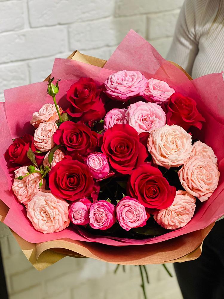 Букет Великолепный в Щучье Букет цветов из: Розы в Щучье