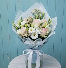Букет очаровательный аромат в Щучье Букет цветов из:  Розы и Лизиантусы в Щучье