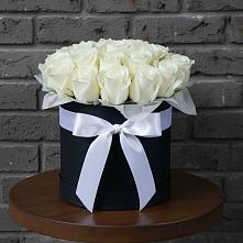 Композиция воздушная нежность в Щучье Цветочная композиция из Розы в шляпной коробке в Щучье